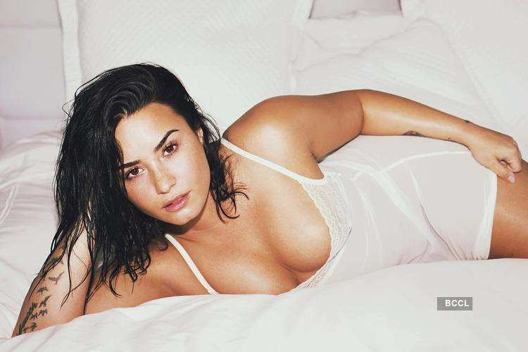 Celebrity Diva Demi Lovato 0168x10 PhotoSinger