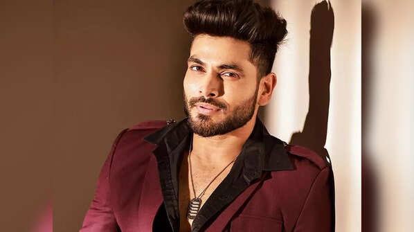 On performance pressure in KKK 13