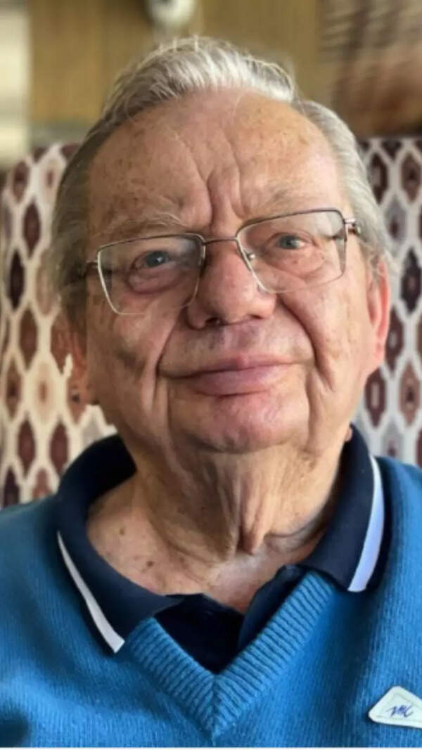 Ruskin Bond Wallpapers