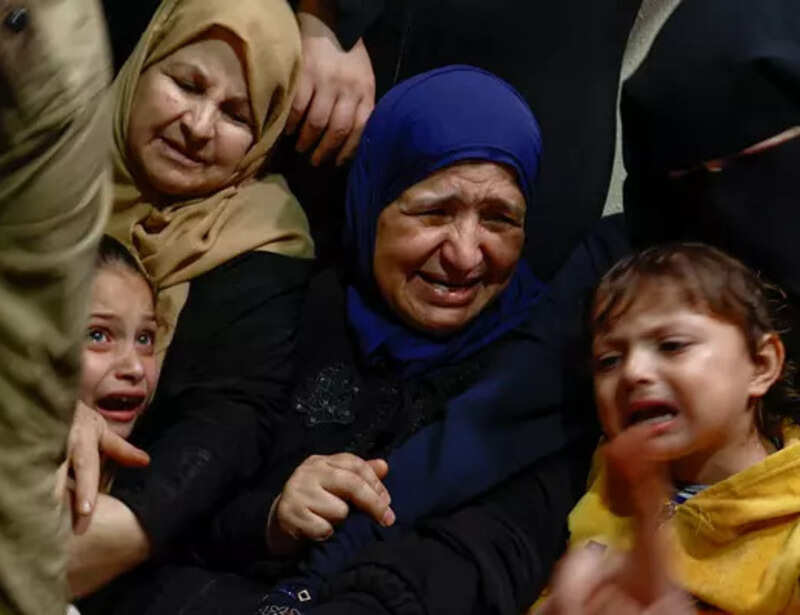 Israel continues airstrikes on Gaza as militants fire rockets