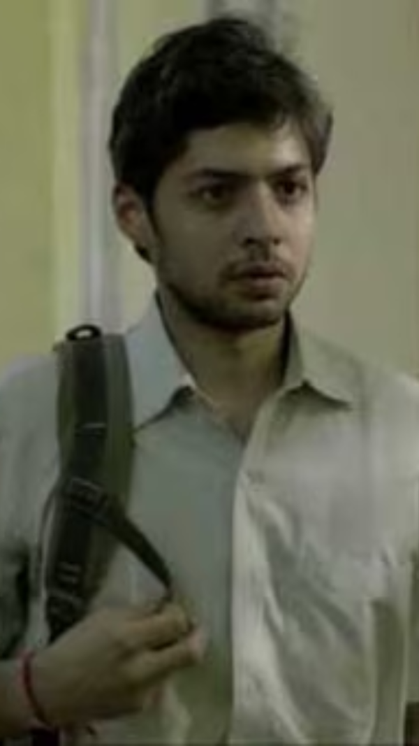 Shadab Kamal Photos