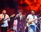 Whistle podu time! Punekars groove to Sonu Nigam’s tunes
