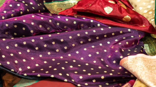 Varanasi: the city of ghats and Benarasi sarees