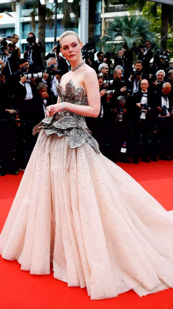 Elle Fanning Wallpapers