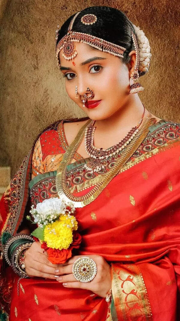 Aishwarya Shindogi Wallpapers