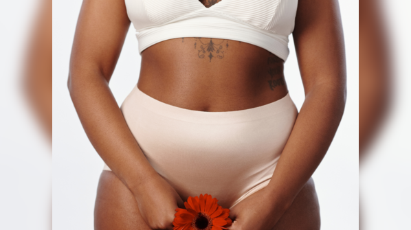 Feeling of heaviness or bulge in the vaginal opening