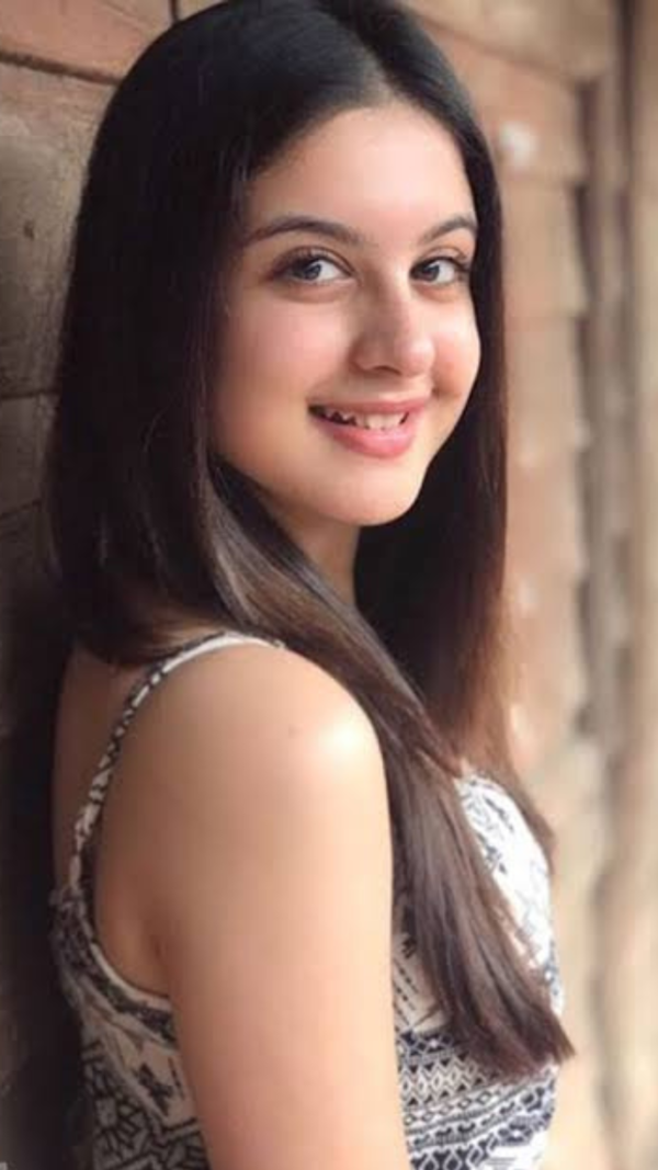 Tunisha Sharma Wallpapers