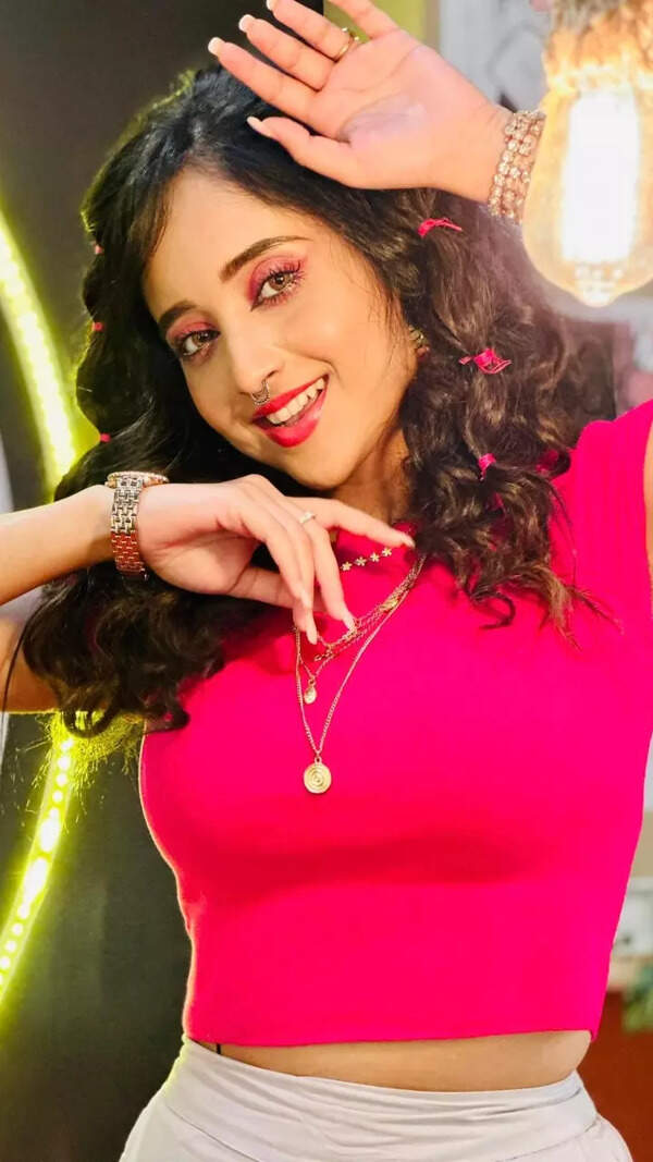 Shaam Stills