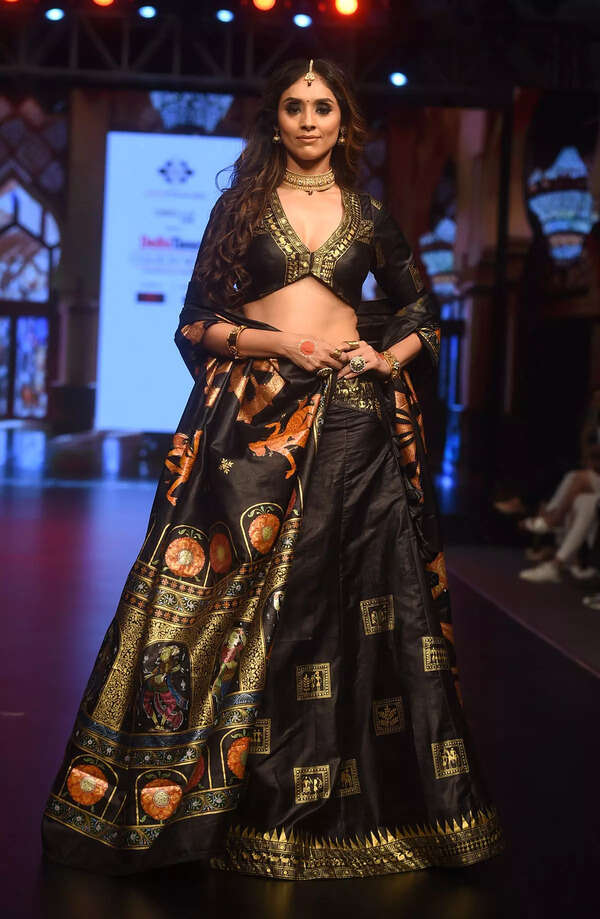 Pavleen Gujral Photos