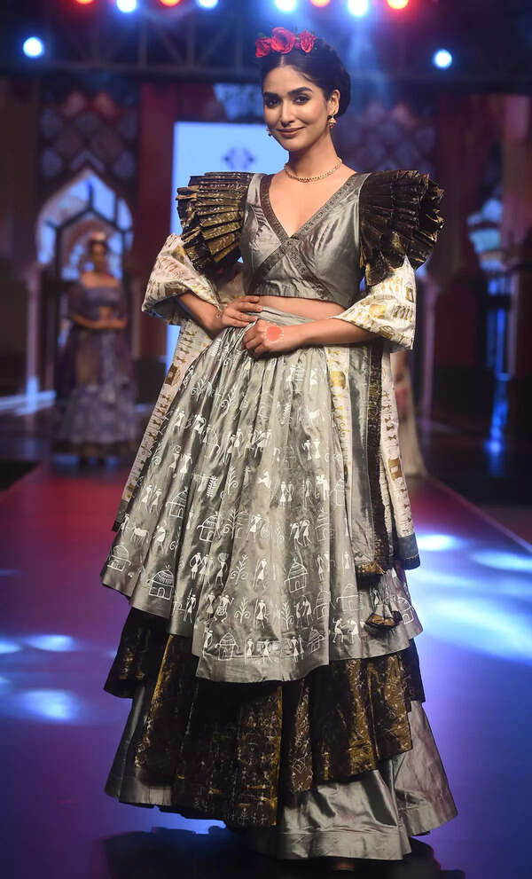 Iti Samanta Photos