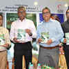Article image for: Click here to see the latest images of <i class="tbold">Anshuman Gaekwad</i>