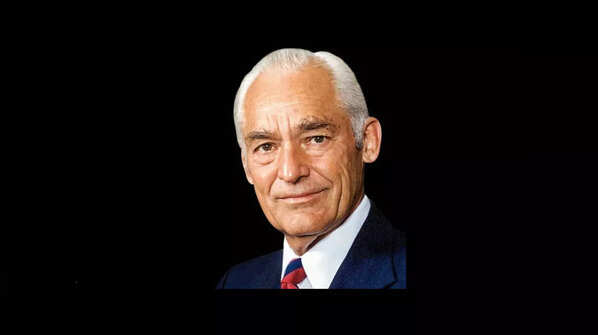 10 Quotes by Sam Walton on Entrepreneurship and Innovation