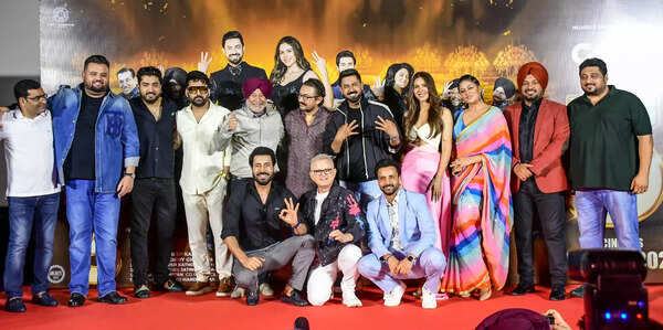 Naresh Kathooria Images