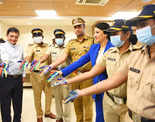 ​Mumbai Police officials gather to take a pledge against tobacco consumption