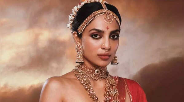 Shobita Dhulipala
