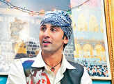 'Rockstar' team visits Hazrat Nizamuddin