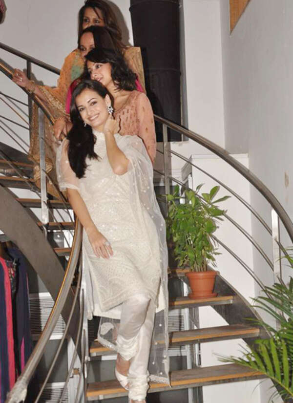 Nandini Sen Images