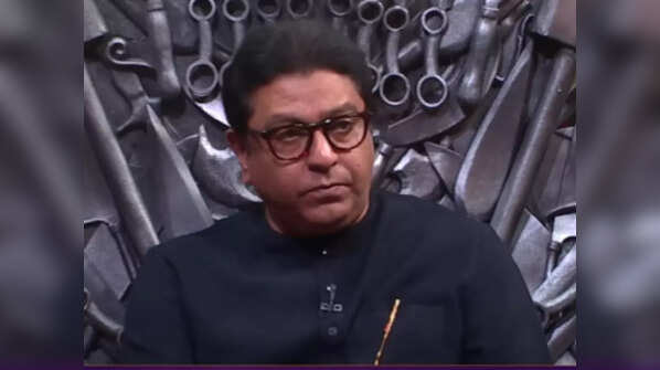 Raj on 40 MLA leaving Uddhav Thackeray's party