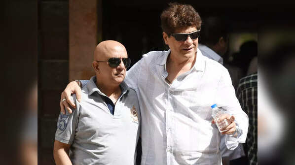 Mahabharat actors pay their last respects