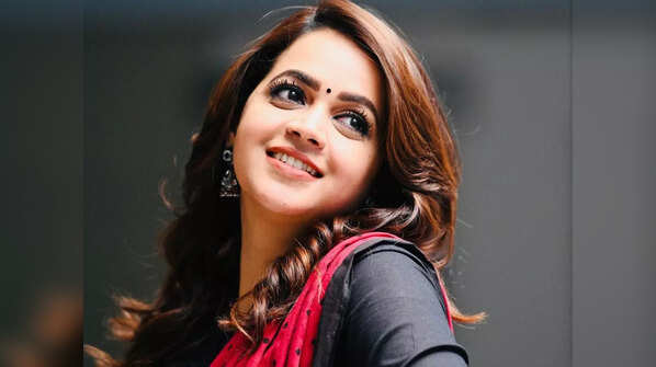 Happy Birthday Bhavana: Unmissable Malayalam songs of the actress