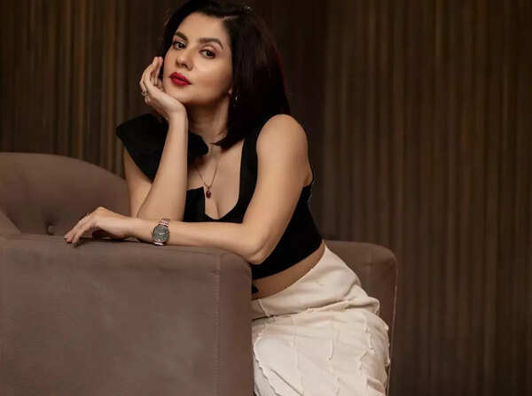 Paayel Sarkar Wallpapers