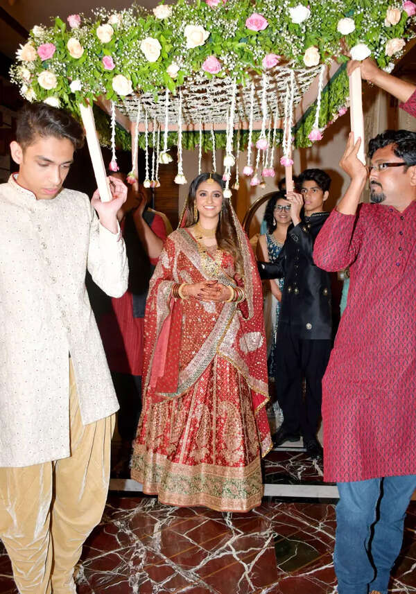Krishna Bhatt Photos