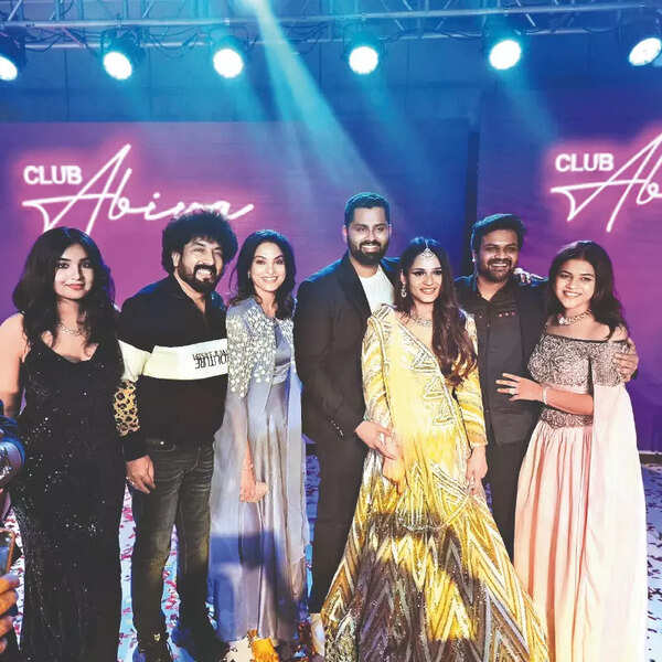 Abishek Ambareesh Images