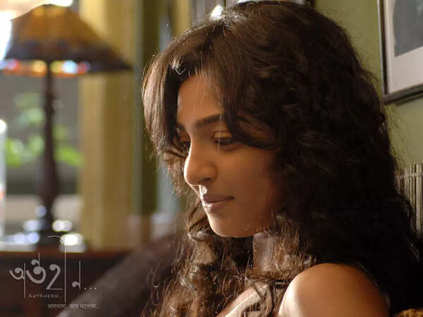 Radhika Apte Wallpapers