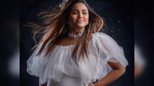 Myna Nandhini