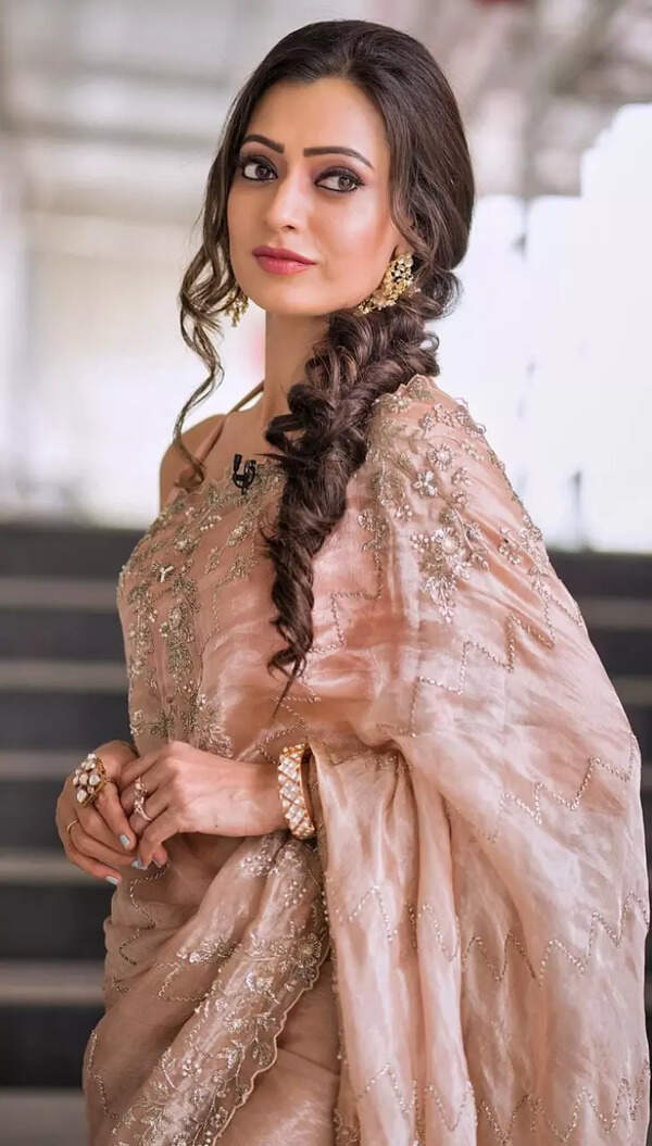 Sowmya Rao Images