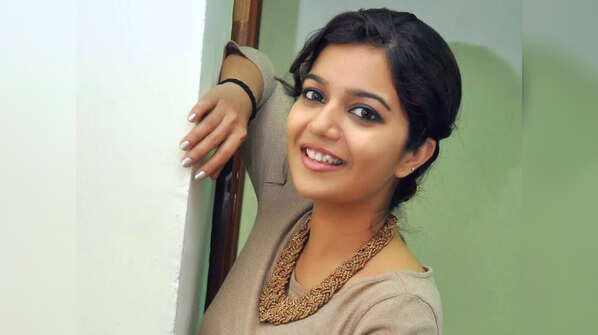 <strong>Colours Swathi</strong>