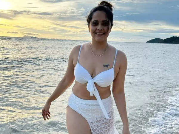 Anasuya Bharadwaj Pictures