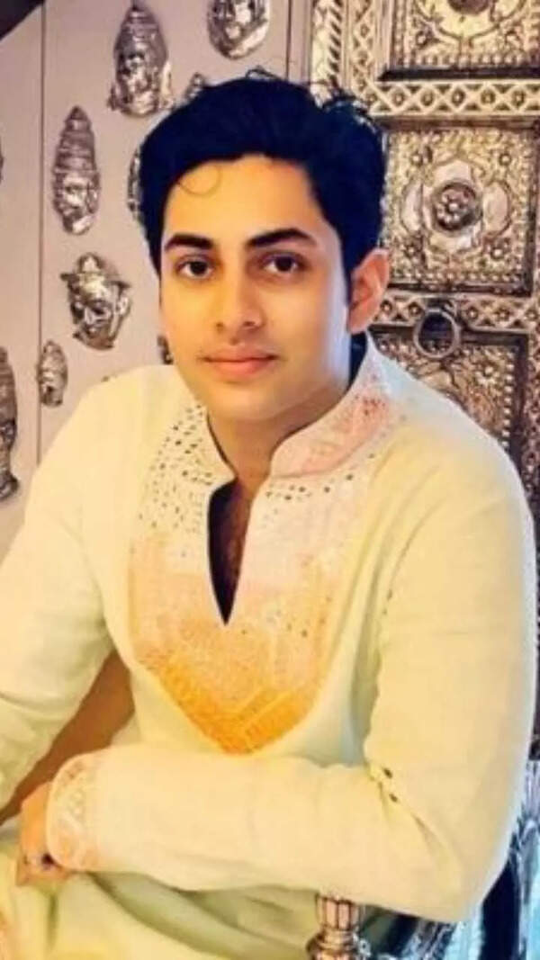 Agastya Nanda Wallpapers