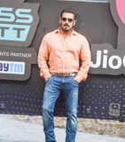 Salman Khan makes a stylish entry at the launch of Bigg Boss OTT 2