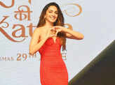 Kiara Advani left us smitten in a red knit dress at Satyaprem Ki Katha musical concert