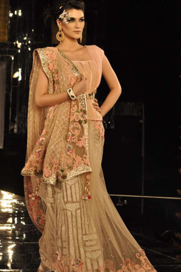 Falguni Peacock Stills