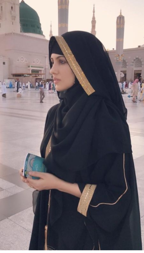 sana khan