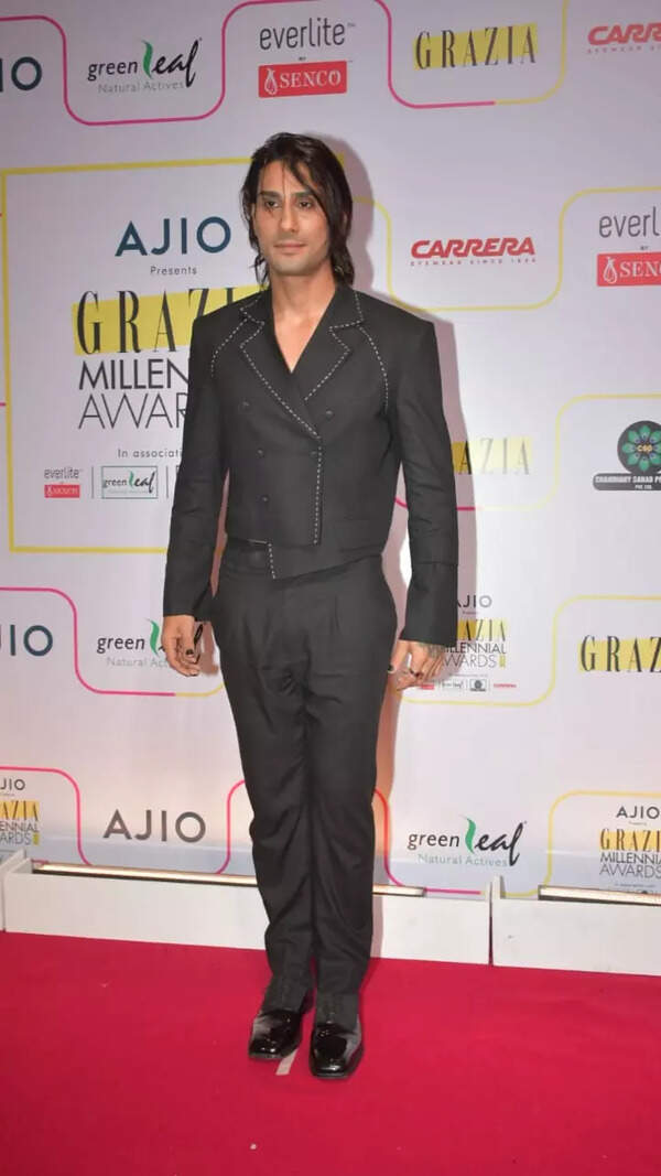 Prateik Babbar Images