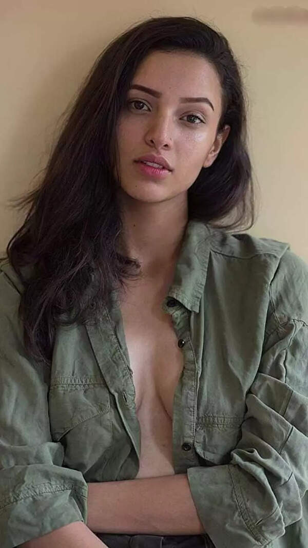 Tripti Dimri Stills