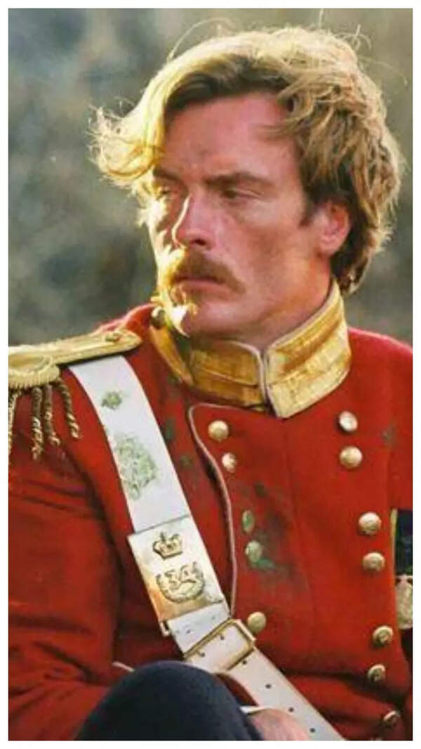 Toby Stephens Photos