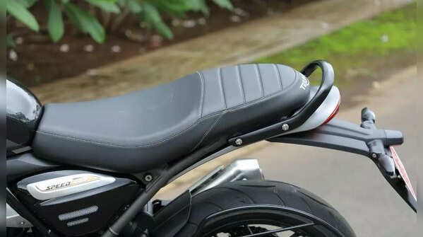 Triumph Speed 400: Seat height