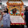Article image for: Special Kawad Yatra of 51 thousand rupees of 50 and 200 currency