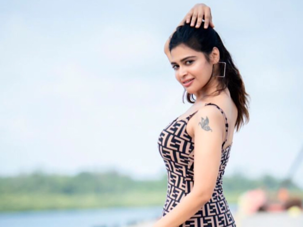 Dharsha Gupta Pictures