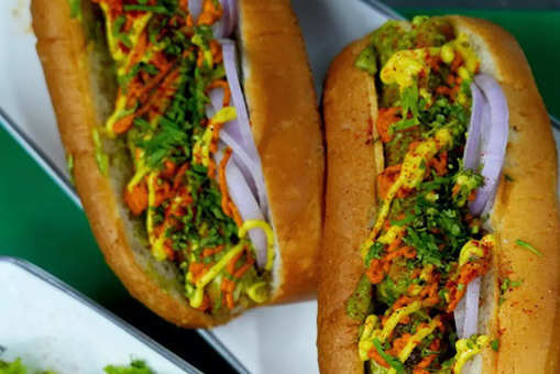 Lucknow Seekh Hot Dogs