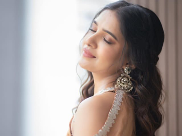 Vani Bhojan Stills