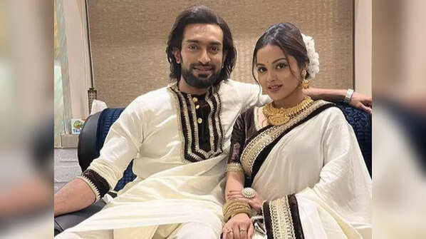  Jeetu Kamal-Nabanita Das