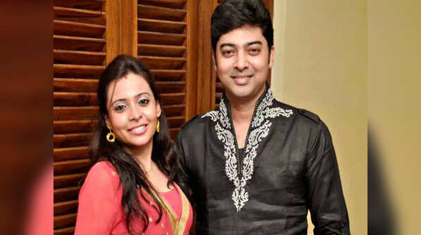 Bhaswar Chatterjee-Nabamita Chatterjee