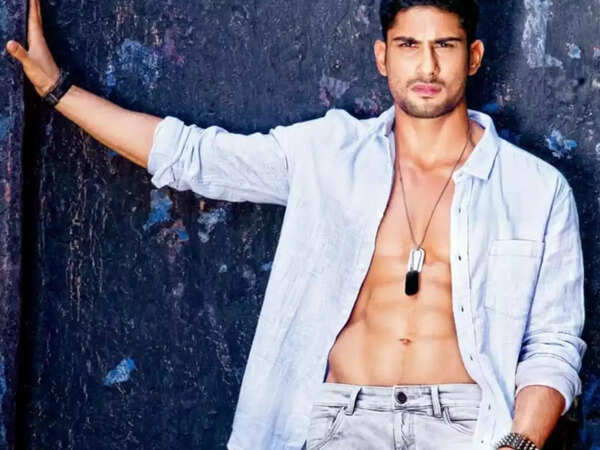 Prateik Babbar Stills