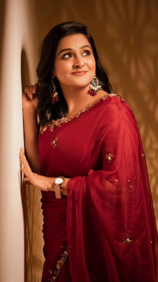 Remya Nambeesan Photos