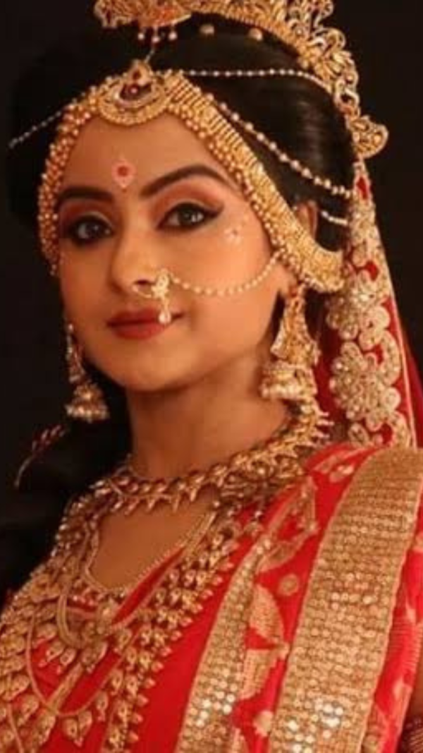 Ishita Ganguly Photos